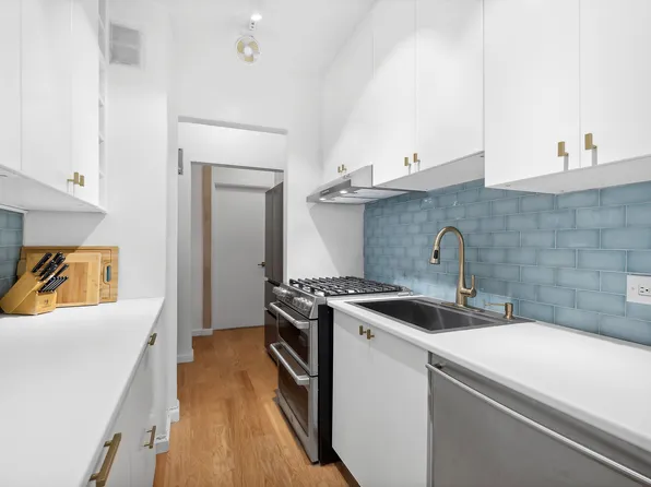 200 East End Avenue image 3 of 10