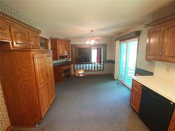 4th image of 7106 E 131st St