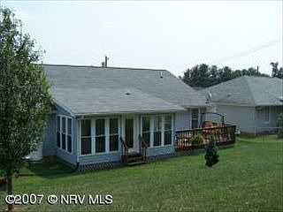 3rd image of 245 Auburn Dr