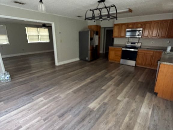 4th image of 105 Owens Acres Dr