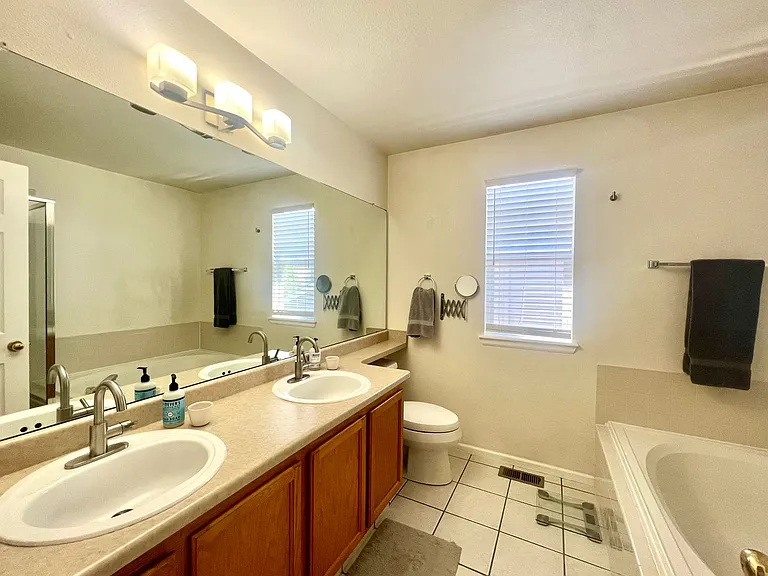 3116 Goldeneye Pl — Photo 9