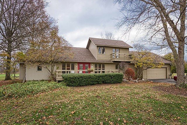 1st image of 2632 Chatham Ln