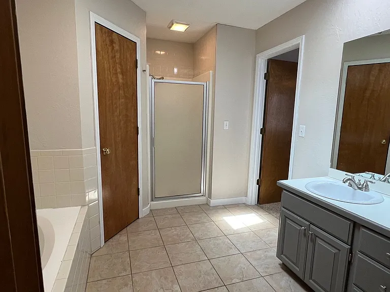 3243 S Nettleton Ave — Photo 10