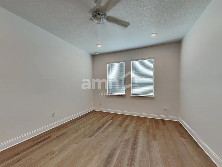 16397 Aubergine Aly — Photo 12
