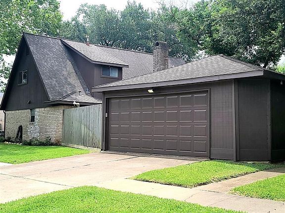 4th image of 21302 Park Downe Ln