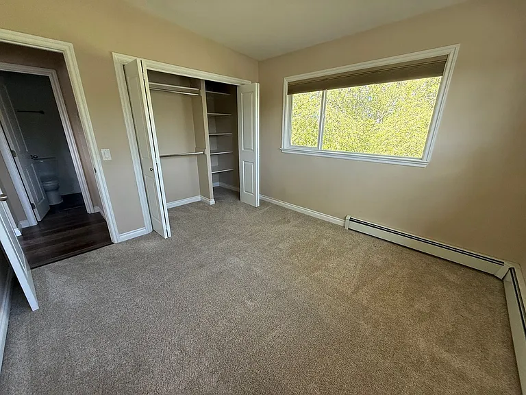 3907 Carolina Dr — Photo 10