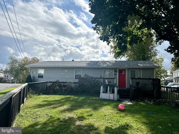 530 N 11th St, Philipsburg, PA 16866