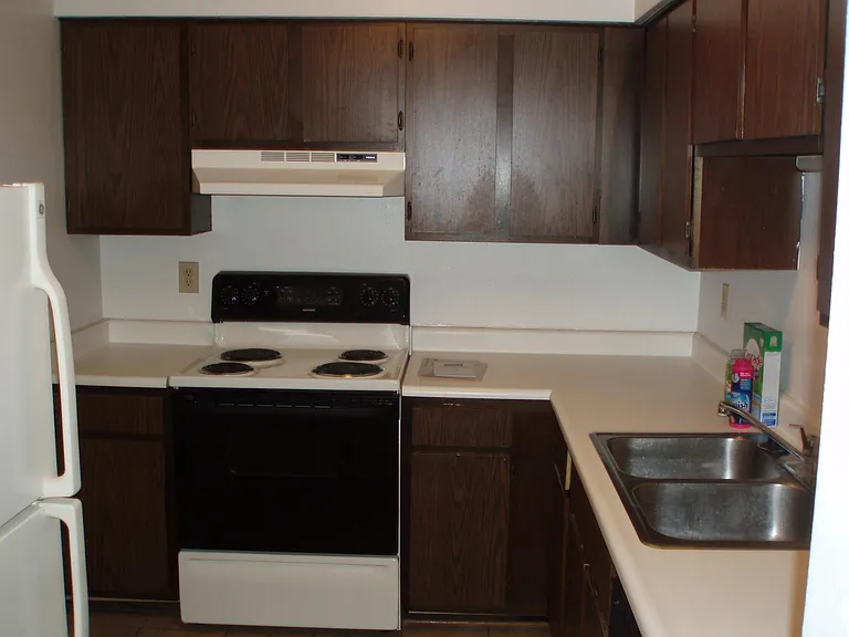 205 Industrial Dr #24 — Photo 11