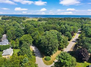 11 Great Gate Dr, Hampton, NH 03842
