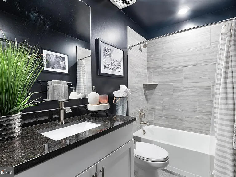 5680 Lewis Carroll Dr — Photo 36