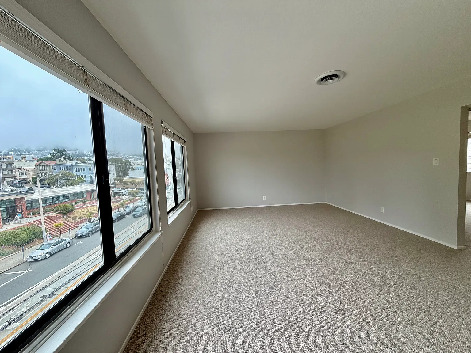 1 bed, 780 sqft, $2,850 — Photo 3