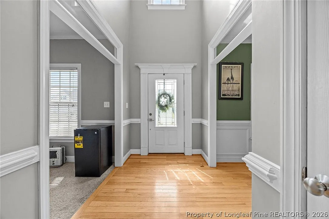 4 bed, 2.5 bath, 2121 sqft, $2,350 — Photo 4
