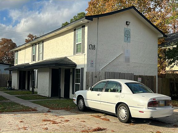 3rd image of 1718 Port Dr