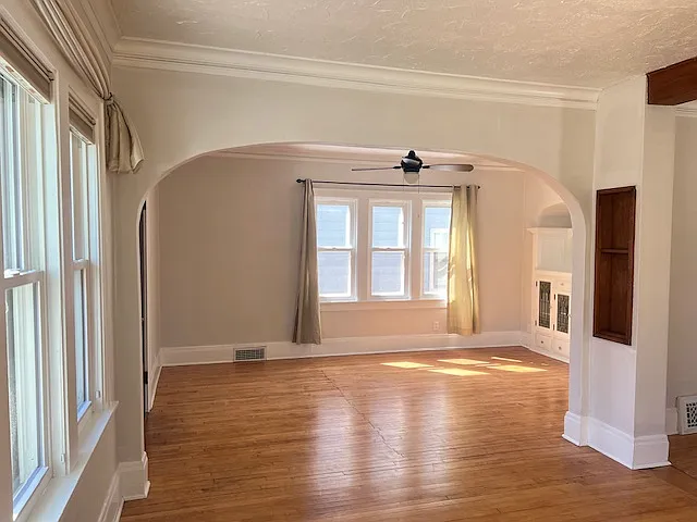 3 bed, 1537 sqft, $2,400 — Photo 1