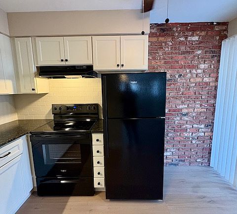 3rd image of 149 New York Ave APT B