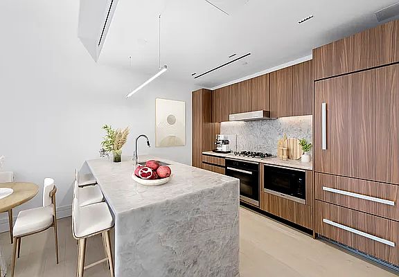 2nd image of 165 Lexington Ave APT 4F