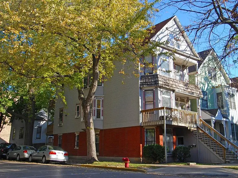 1846 W School St #2 — Photo 5