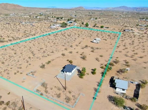 55724 Sunnyslope Dr, Landers, CA 92285