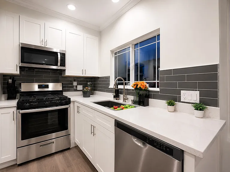2926 S Normandie Ave #2 — Photo 1