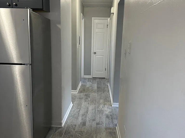 1302 Carol St — Photo 3