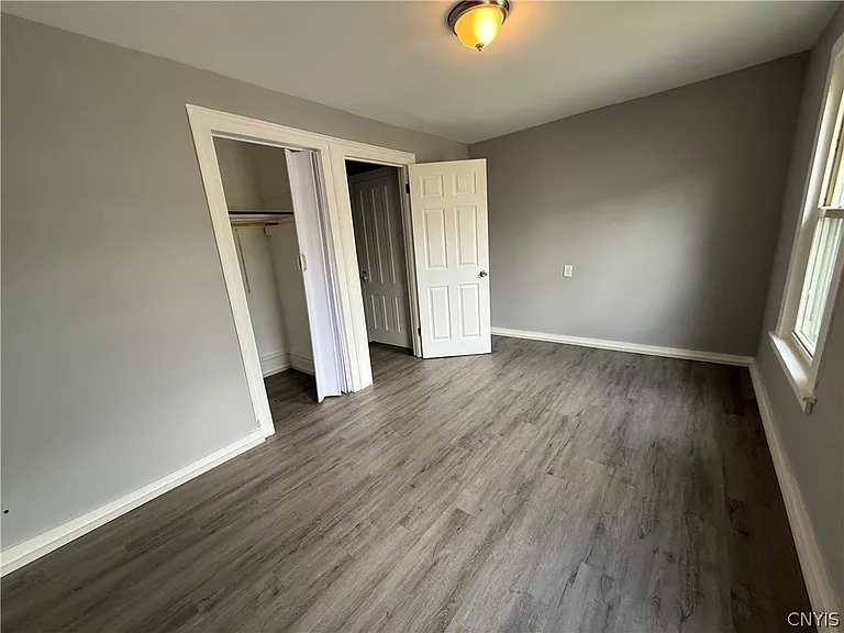 116 Alice Ave — Photo 16