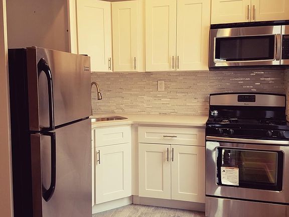 3rd image of 2380 Grand Ave APT 2E