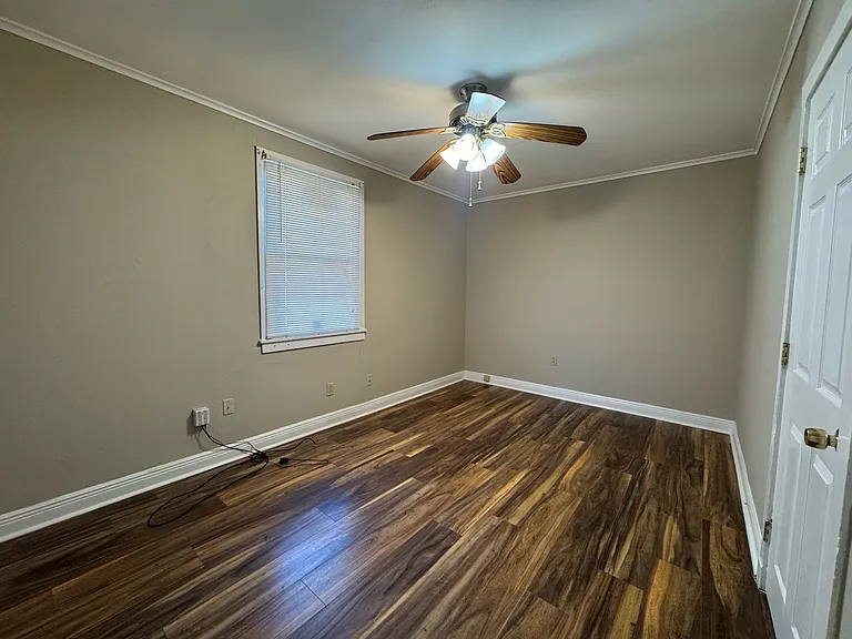 355 West Ave — Photo 19