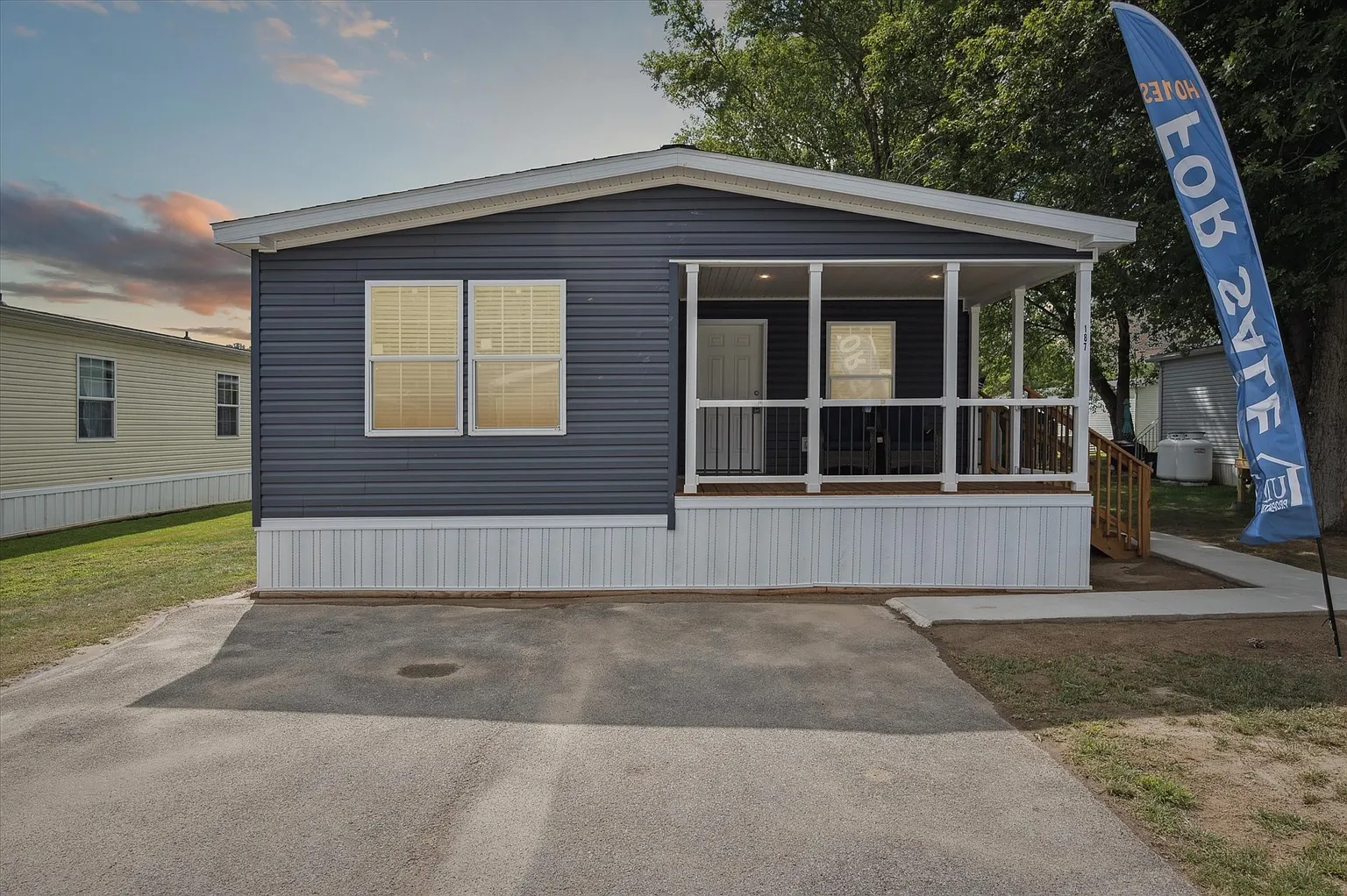 187 Jersey Dr photo 1