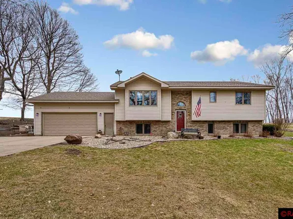 502 Wood Dr, Mankato, MN 56001