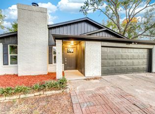 7115 Falling Waters Dr, Spring, TX 77379