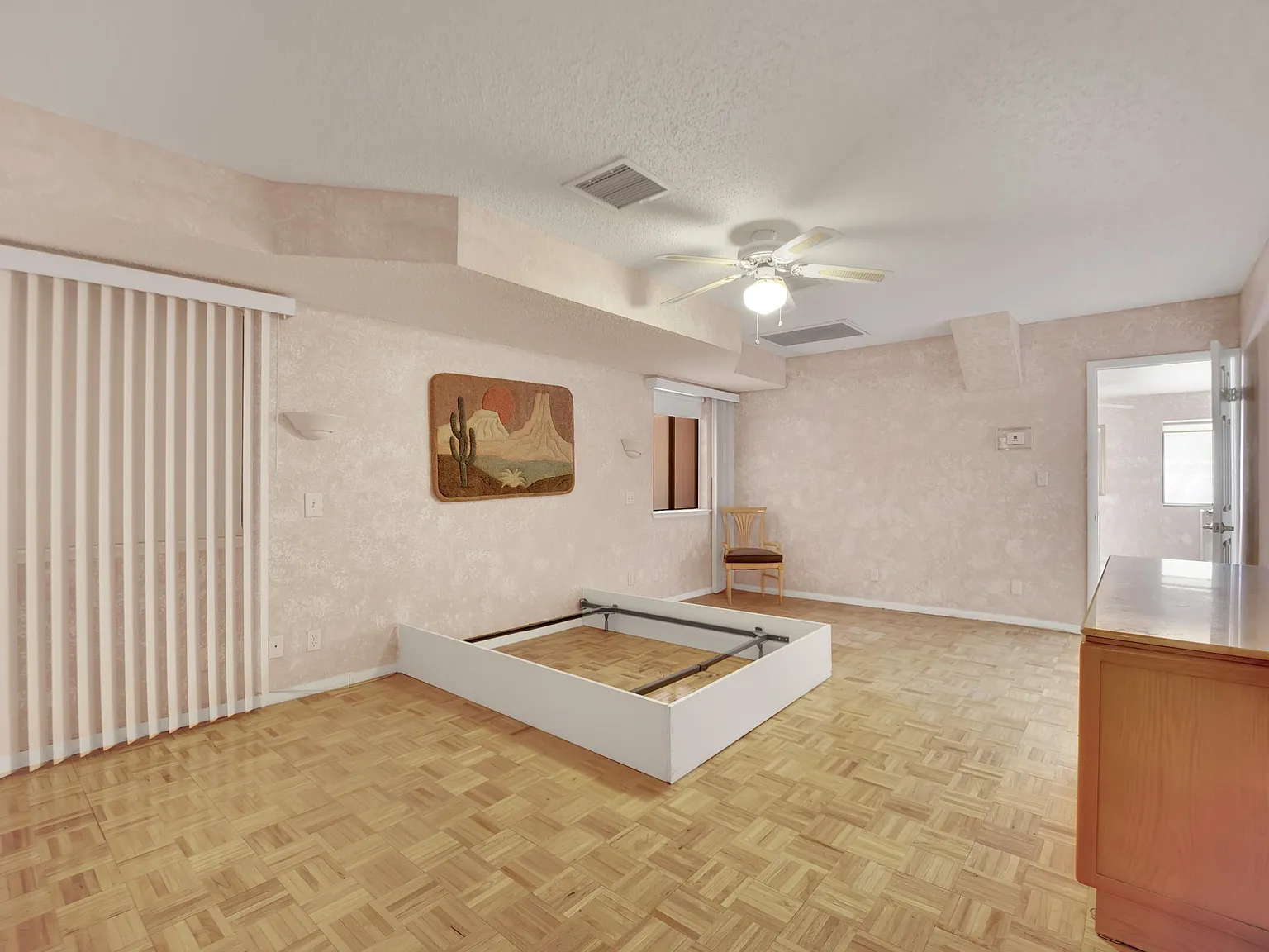 4 bed, 11.0 bath, 8245 sqft, $1,771 — Photo 4