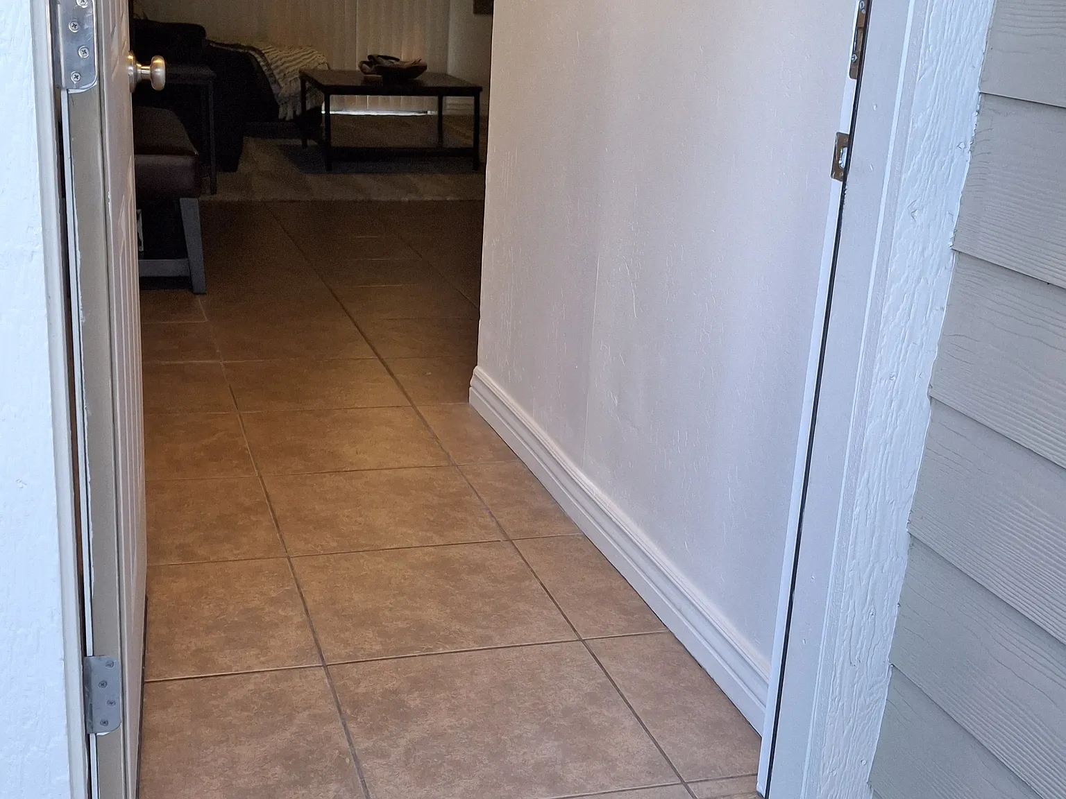 2 bed, 960 sqft, $2,000 — Photo 3