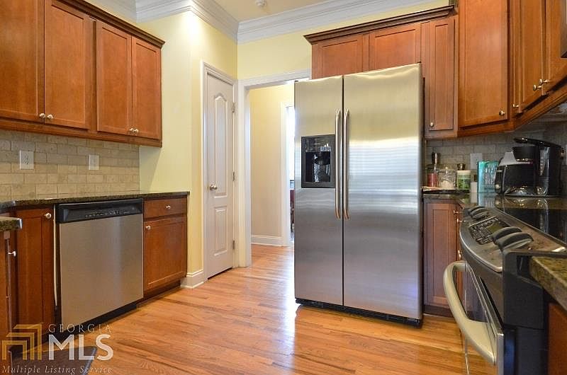 2nd image of 1061 Southwind Dr