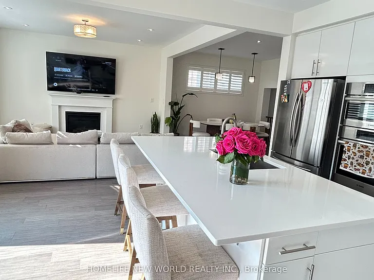 46 Major Cres — Photo 13