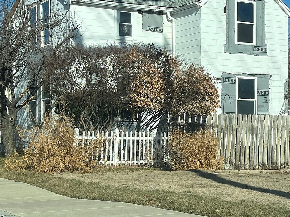 1st image of 8700 Mackenzie Rd