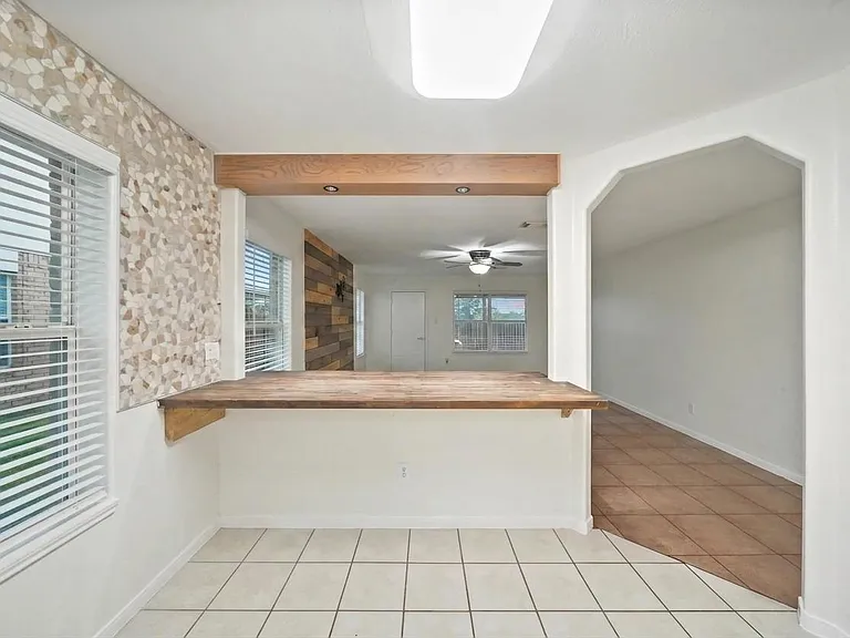 5503 Jefferson St — Photo 12