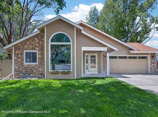 463 Palmetto Dr, New Castle, CO 81647