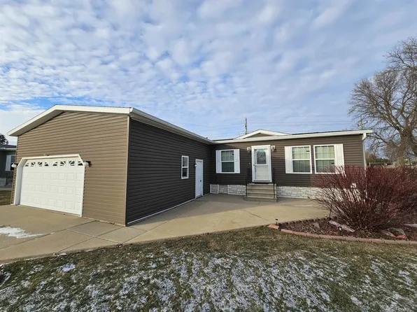 203 Fox Ln, Belvidere, IL 61008