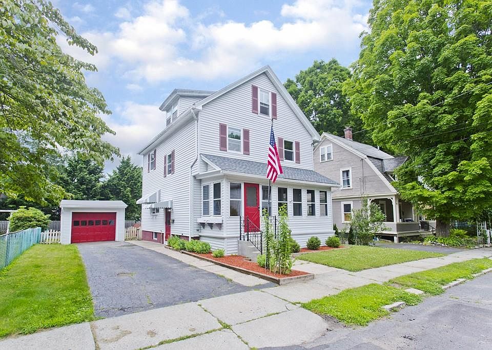 1st image of 18 Dickinson St