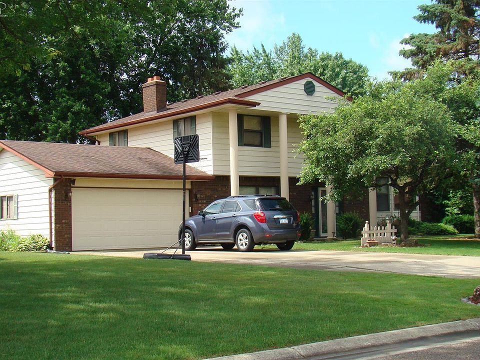 1st image of 8400 Stoney Creek Ct