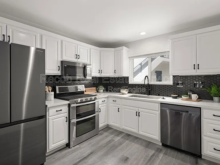 1710 Hanford Dr #1704 — Photo 10