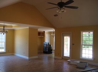 203 New Hope Dr, Perry, GA 31069