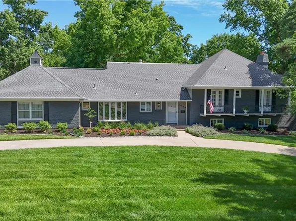 2444 W 103rd St, Leawood, KS 66206