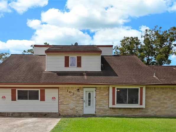 107 Ralph Street, Clute, TX 77531