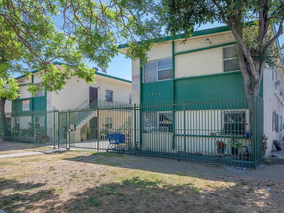 1st image of 2631 Brighton Ave #3