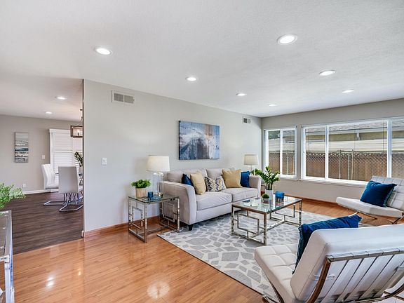 3rd image of 4694 Mia Cir