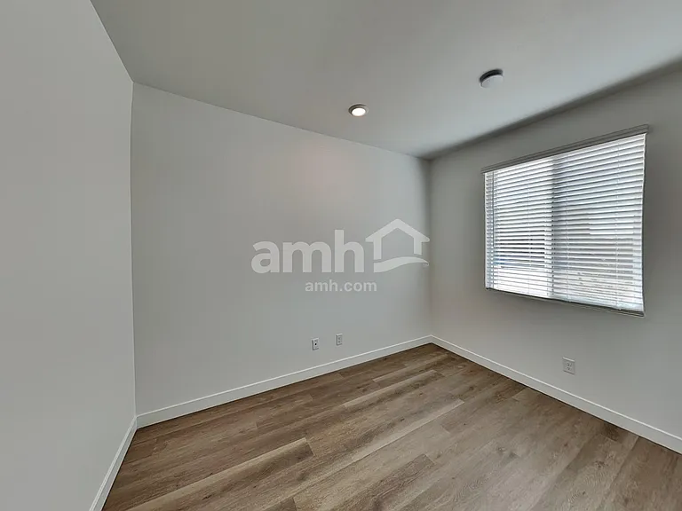 12246 W Burruel Creek Ln — Photo 8