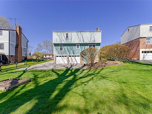 2nd image of 5070 Meadowridge Ln