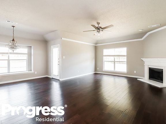 3rd image of 8509 Viridian Ln
