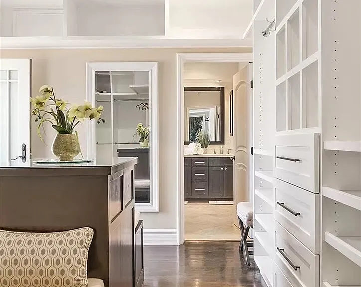 15014 Valleyheart Dr — Photo 22